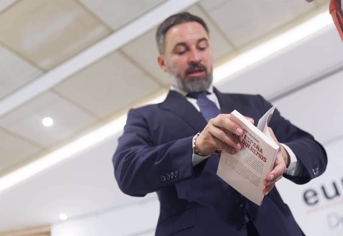 Abascal visita Albacete, la tercera capital de Castilla-La Mancha en 5 días.