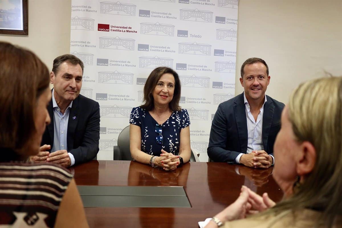 Robles elige Toledo como sede previa a la reunión de ministros de Defensa debido a su belleza y estrecha relación con las FFAA