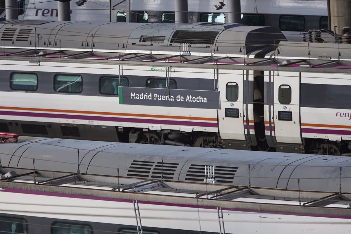 Renfe ofrece cambio y anulación gratuita para viajes afectados por la DANA del domingo