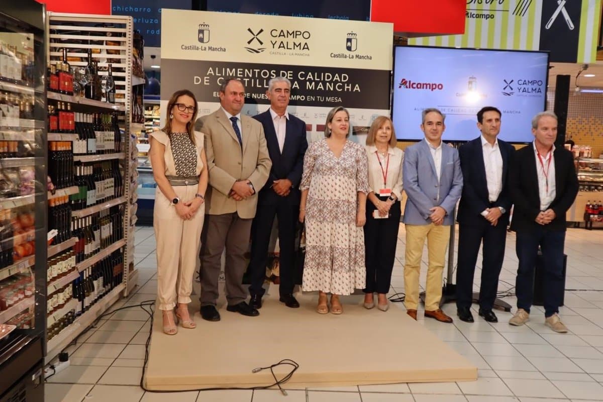 La promoción de los productos ‘Campo y Alma’ de Castilla-La Mancha llegará a los hipermercados Alcampo de Madrid con apoyo del Gobierno.