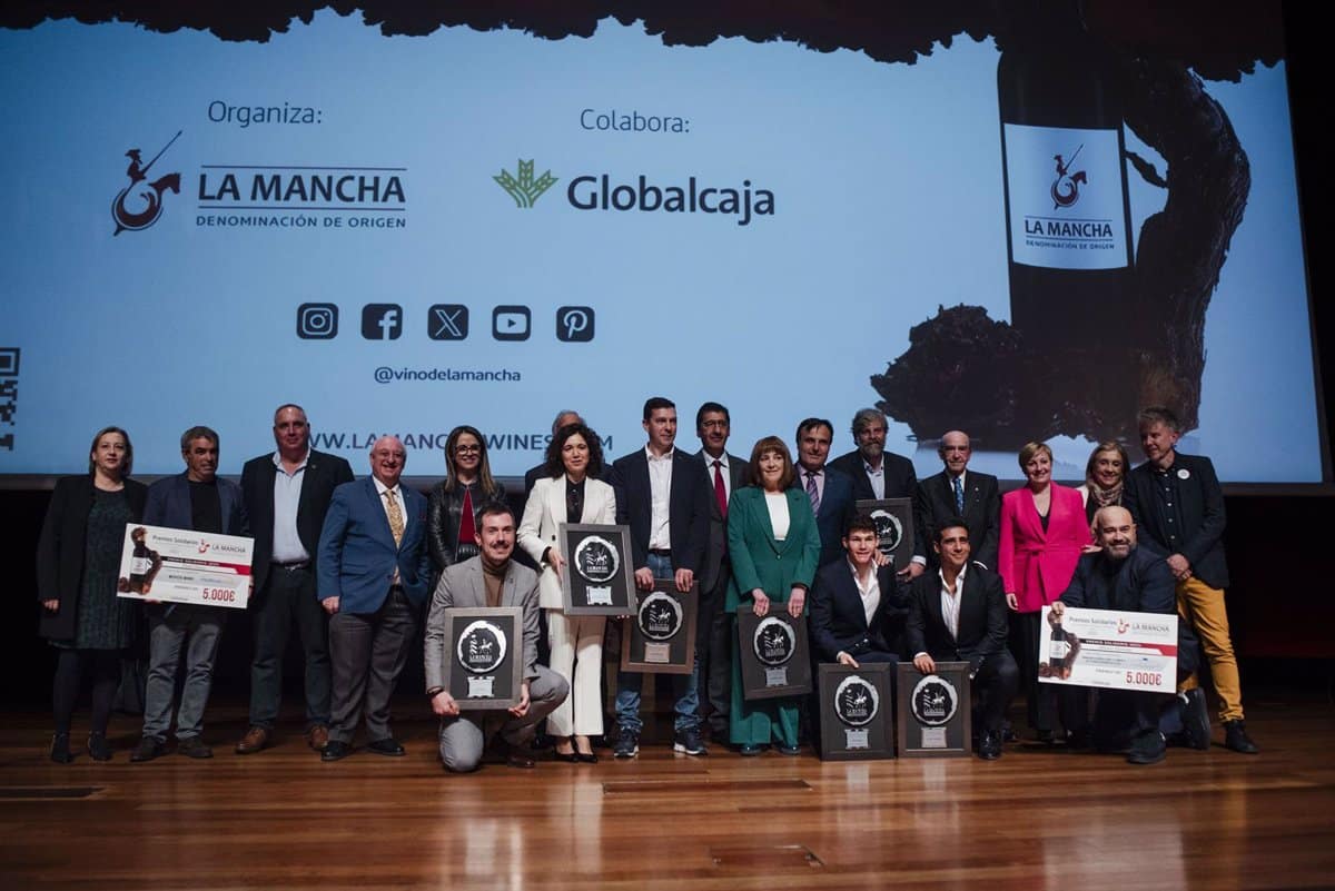 Reconocimiento a la solidaridad de Carmen Maura, Raúl Cimas, Fran García y Alberto Herrera en La Mancha 2023