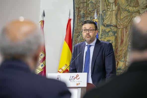 Convenio de colaboración entre el Gobierno regional y la Iglesia Católica para celebrar el octavo centenario de la Catedral de Toledo