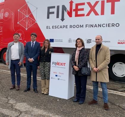 El programa ‘Finexit Emerge’ es elogiado por el Gobierno regional como modelo de educación financiera