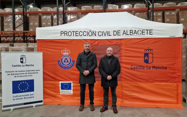 El Gobierno regional equipa a once agrupaciones de Protección Civil con tiendas de campaña de primeros auxilios