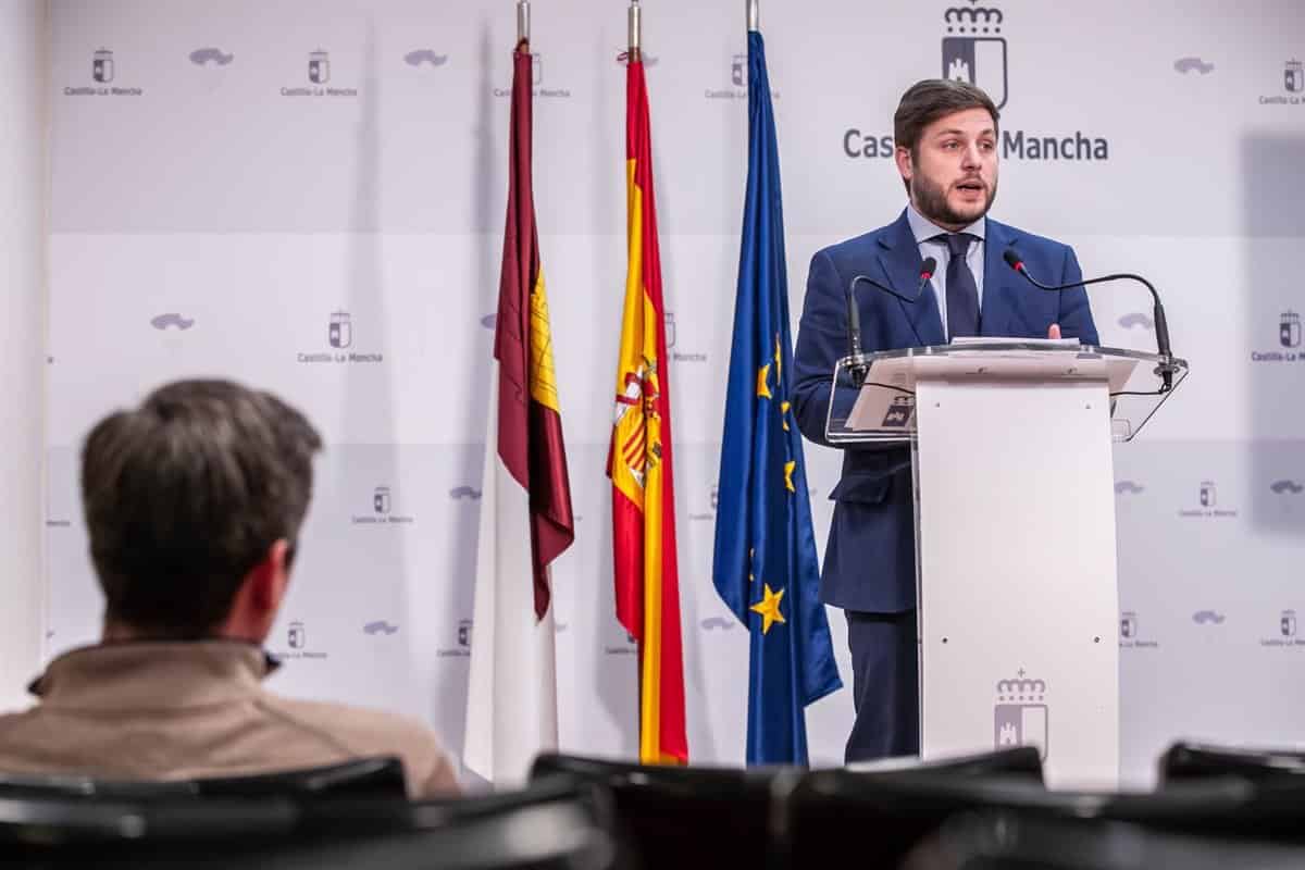 La Junta ofrece su ayuda para localizar el cuartel de la Guardia Civil, pero enfatiza que es la institución quien debe solicitar asistencia.