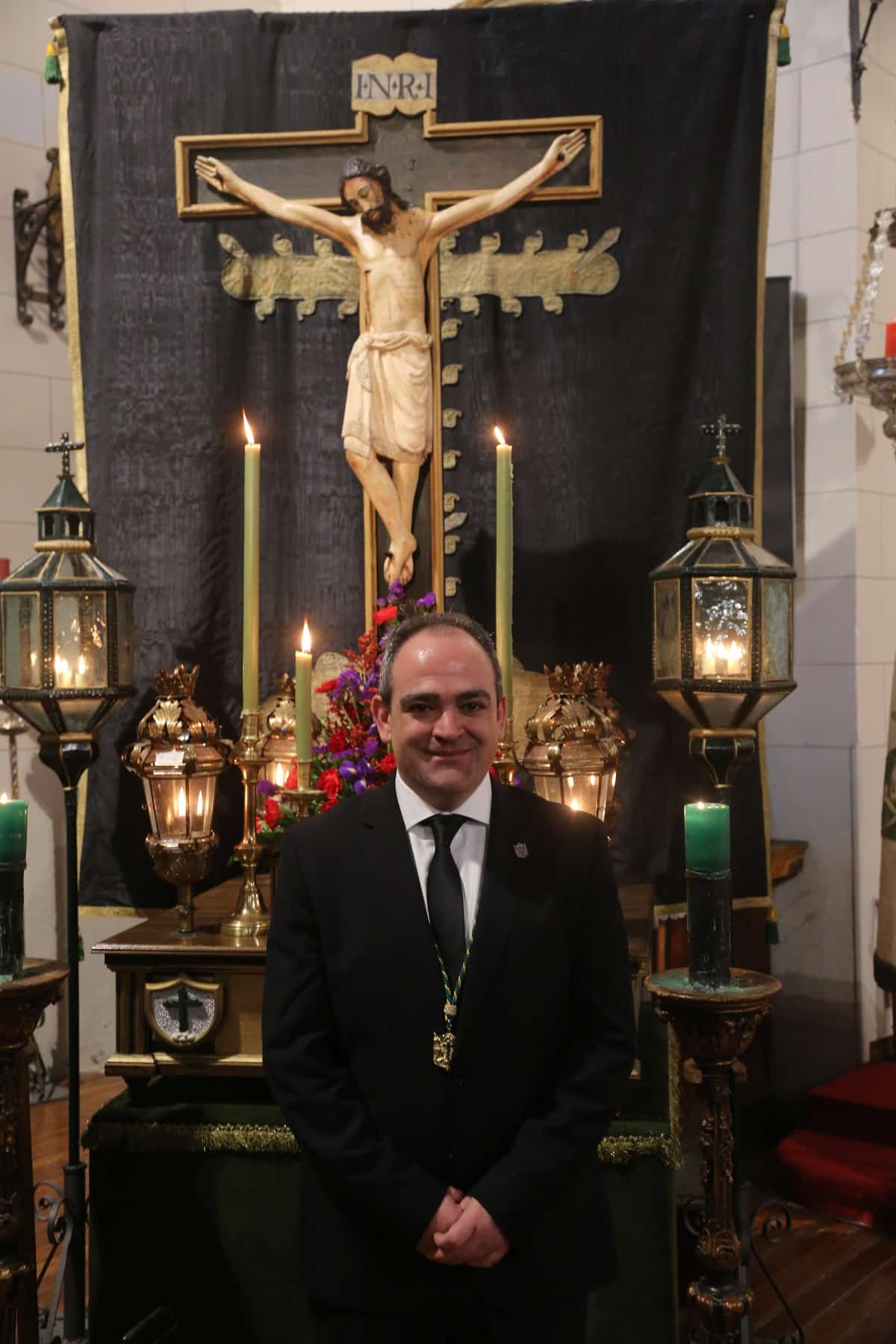 El Cuerpo Nacional de Policía, el Alcalde de Toledo y el Deán de la Catedral Primada, nuevos miembros honoríficos de la Cofradía de la Santa Caridad