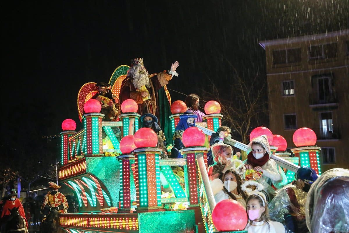 El impresionante desfile de Reyes vuelve a Zocodover con más de 500 participantes
