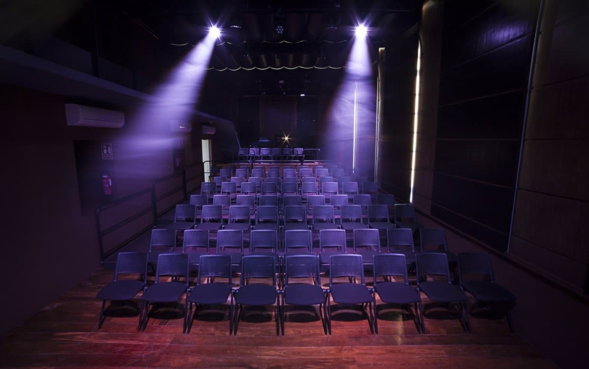 Recital de Verso Clásico en el Cafetín del Rojas de Toledo: Una Experiencia Lírica para Comenzar la Semana