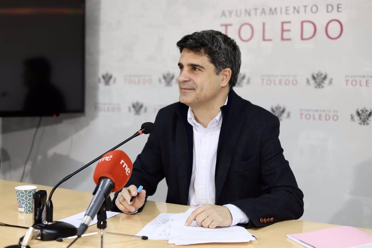 Toledo busca implementar un sistema de transporte ecológico con la adquisición de tres autobuses eléctricos por 1,815 millones de euros.