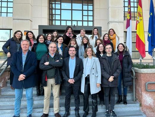 Los centros educativos son elogiados por el Gobierno regional por convertir los patios en espacios de inclusión y convivencia