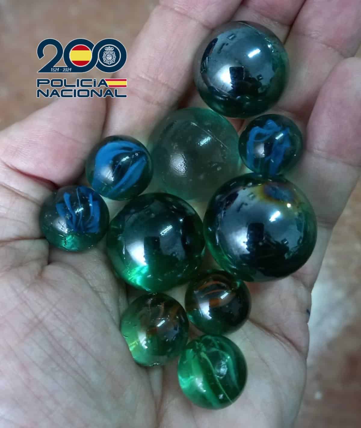 Detienen a pareja de jóvenes por atacar a policías con canicas y botella en protesta agrícola en Toledo