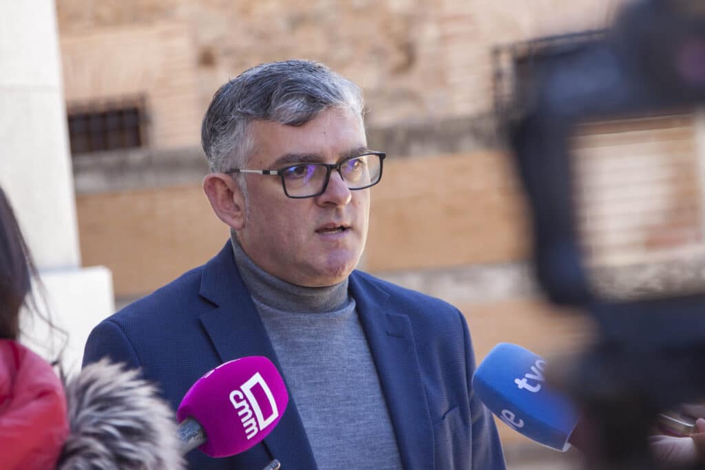 El PSOE de Castilla-La Mancha llama al PP a condenar los casos de corrupción en la región y a actuar con contundencia.
