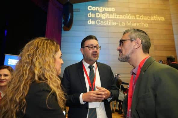 Más de mil docentes participan en el II Congreso de Digitalización de Castilla-La Mancha, donde se discutirán temas como la inteligencia artificial y el bienestar digital.