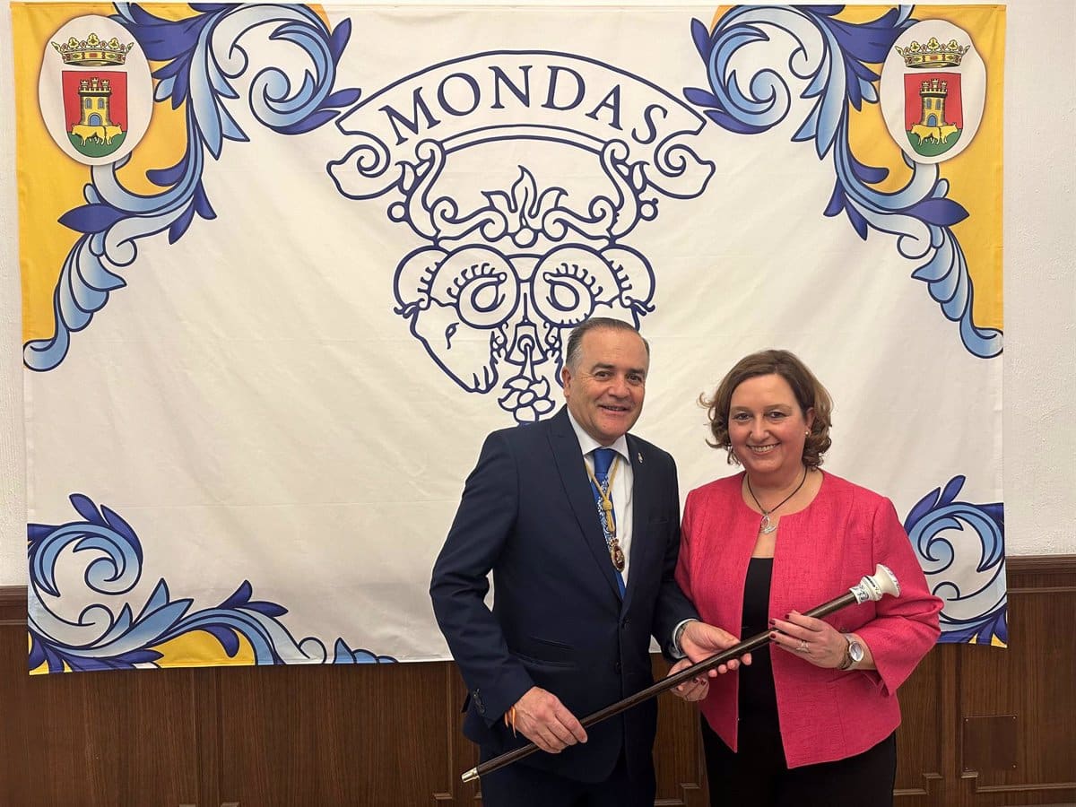 Cedillo elogia el compromiso de Talavera con la preservación de la tradición de Las Mondas