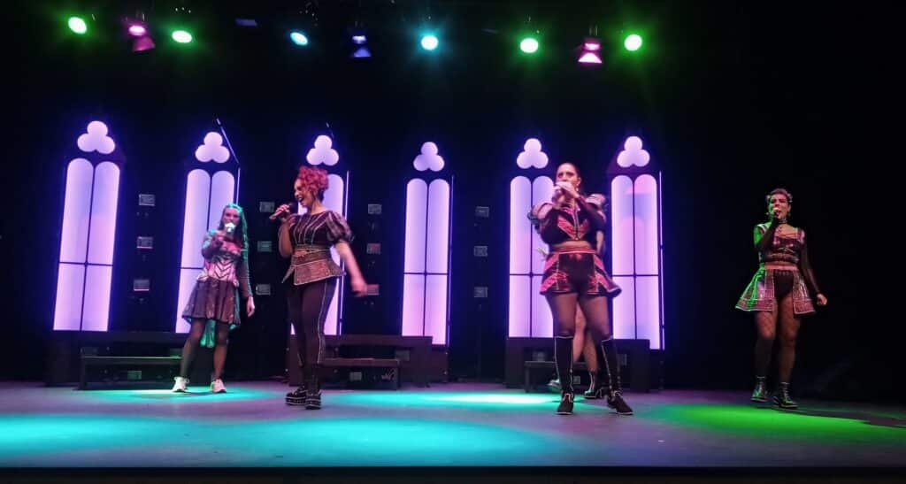 Con “SEIS El Musical” se abre el 49º Festival de Teatro Aficionado, que apadrina Alfonso Salas