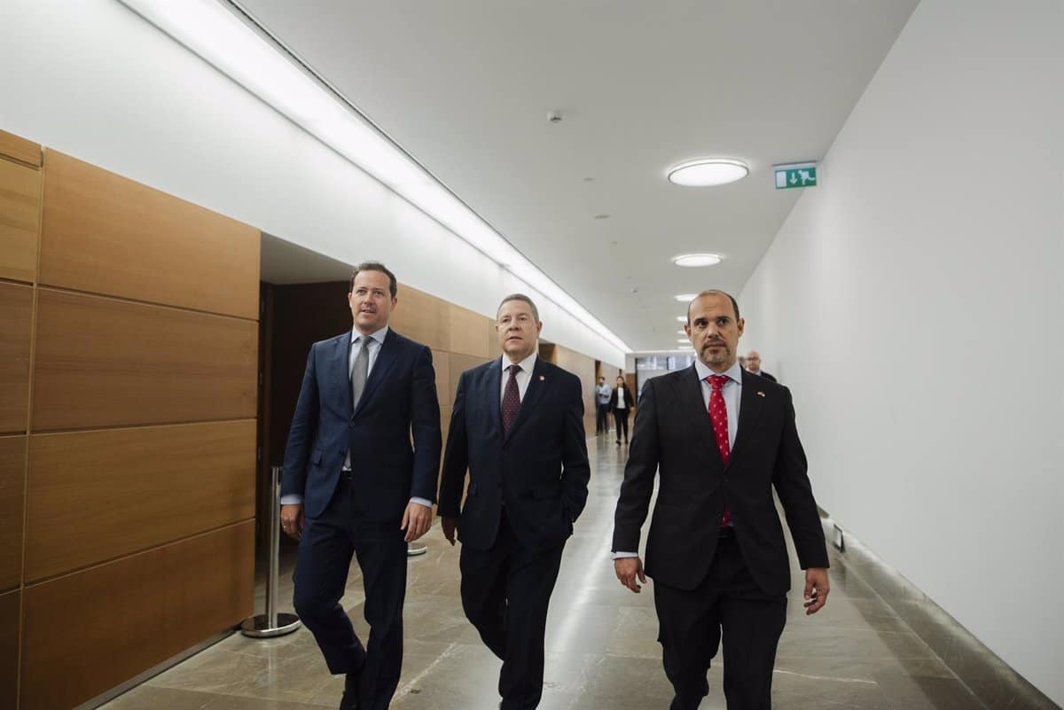 Velázquez promueve la convivencia en Toledo: Un mensaje de unión en lugar de división.