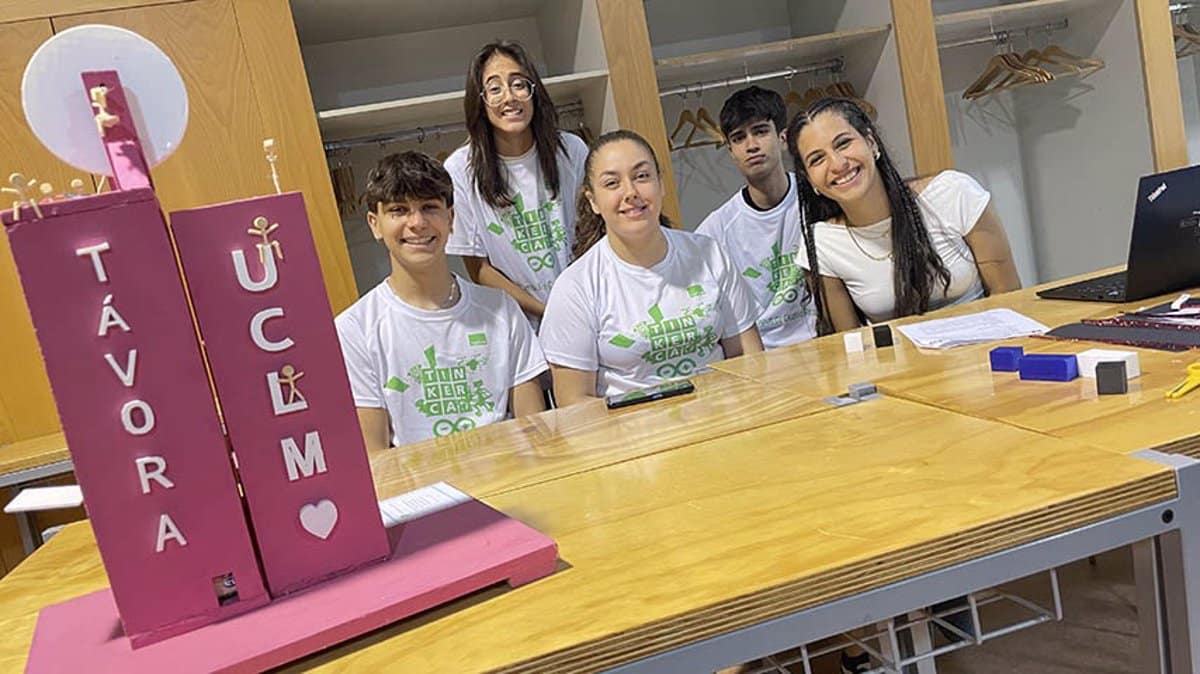 Éxito de Institutos de Ciudad Real, Cuenca y Herencia en la IV Competición de Robótica de la UCLM