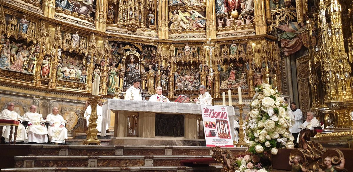 El Arzobispo de Toledo elogia el compromiso de Cáritas durante la celebración de la Misa del Corpus Christi