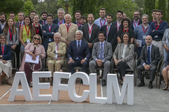 El gobierno de Castilla-La Mancha destaca la contribución de las empresas familiares al desarrollo económico de la región a lo largo de la historia.