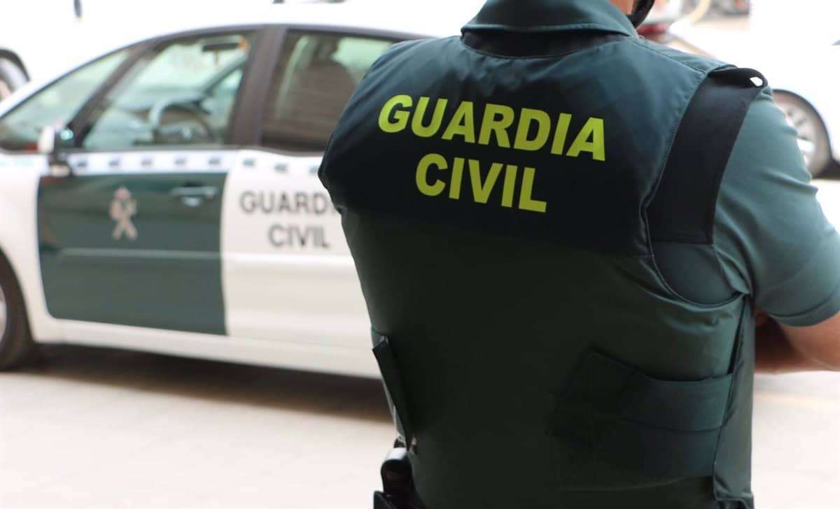 Investigación de la Guardia Civil del Robo en una Joyería de Tembleque llevado a cabo por una Pareja