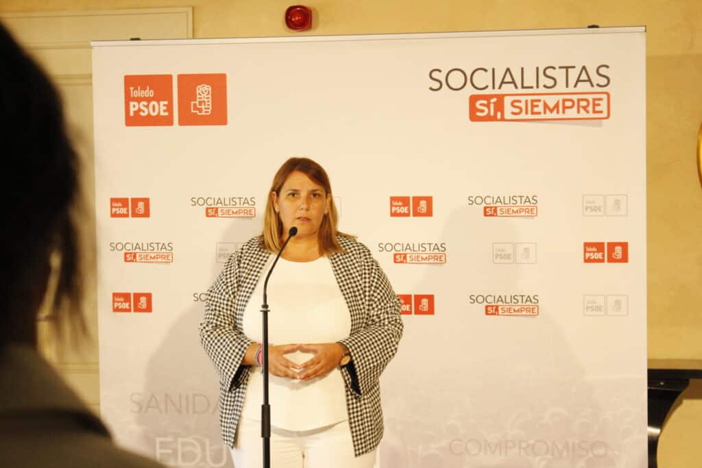 Tita García muestra total rechazo hacia los feminicidios y aboga por continuar con políticas de concienciación desde el PSOE de Castilla-La Mancha.