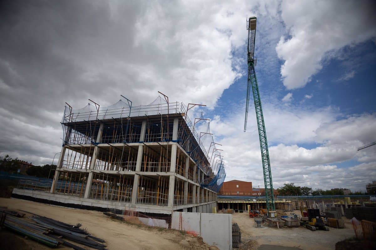 UGT advierte que el incumplimiento de normas de seguridad causa accidentes en altura en la construcción