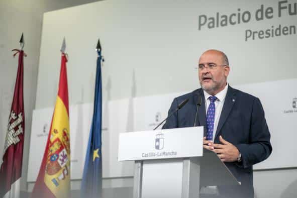 El gobierno regional examina en una reunión extraordinaria el nuevo estatuto de autonomía.