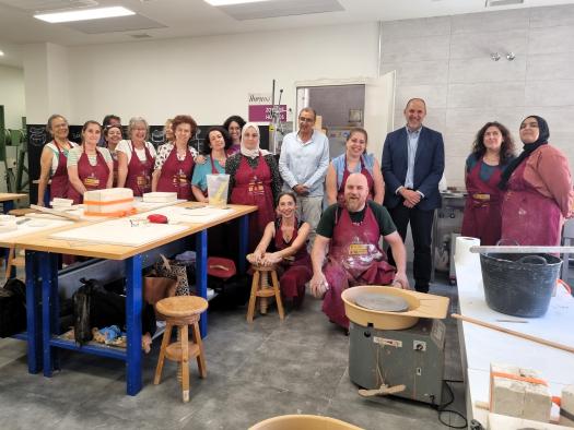 Fomento de la capacitación en cerámica y creación de talleres artesanales en la zona
