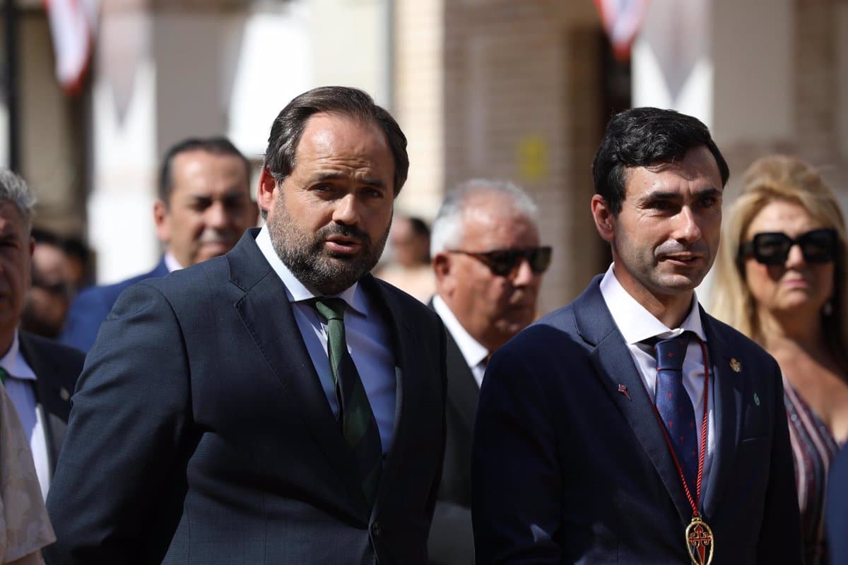 Núñez anima a Page a impugnar legalmente la falta de convocatoria de la Conferencia de Presidentes.