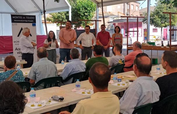Apoyo del gobierno regional a agricultores de Villacañas, Toledo
