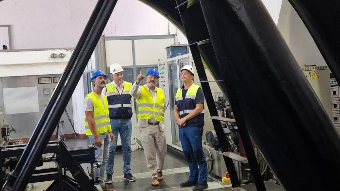 Acelerando la transición energética: Impulso de instalaciones hidráulicas por parte del Gobierno Regional.