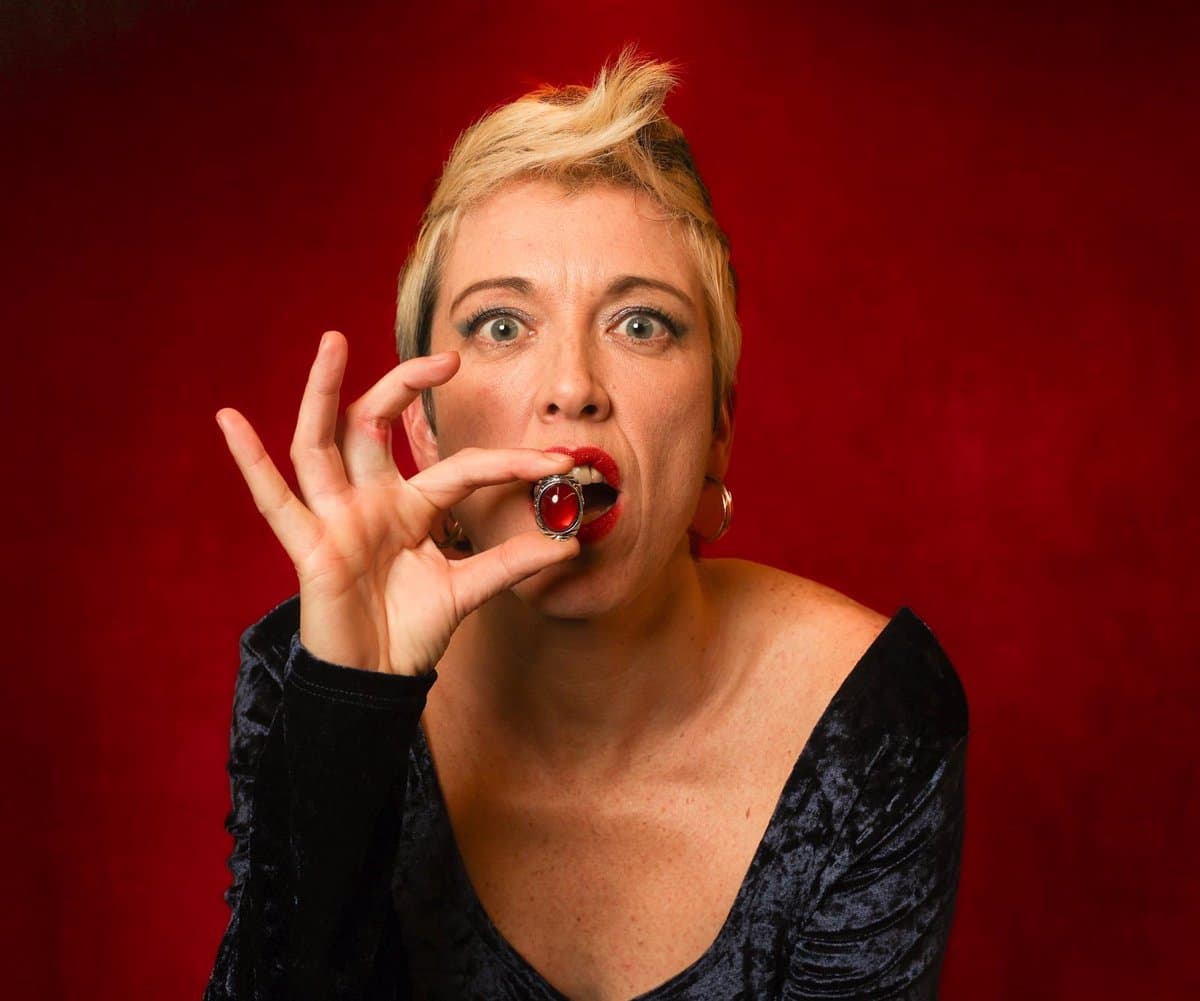 Karmento: Un Arte Raíz que Refleja una Sociedad en Busca de Pertenencia y Conexión con sus Orígenes en la Era Contemporánea.