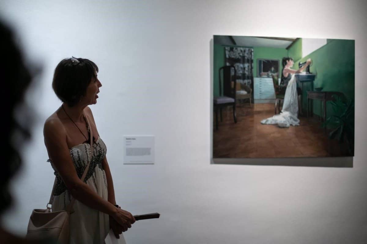 La Exposición «Mujeres en el Arte: Amalia Avia» Arriba a Albacete Después de Más de 7,000 Visitas