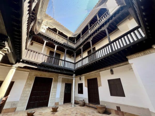 La Casa de las Cadenas será rehabilitada de forma urgente tras la aprobación de la Junta de Gobierno Local