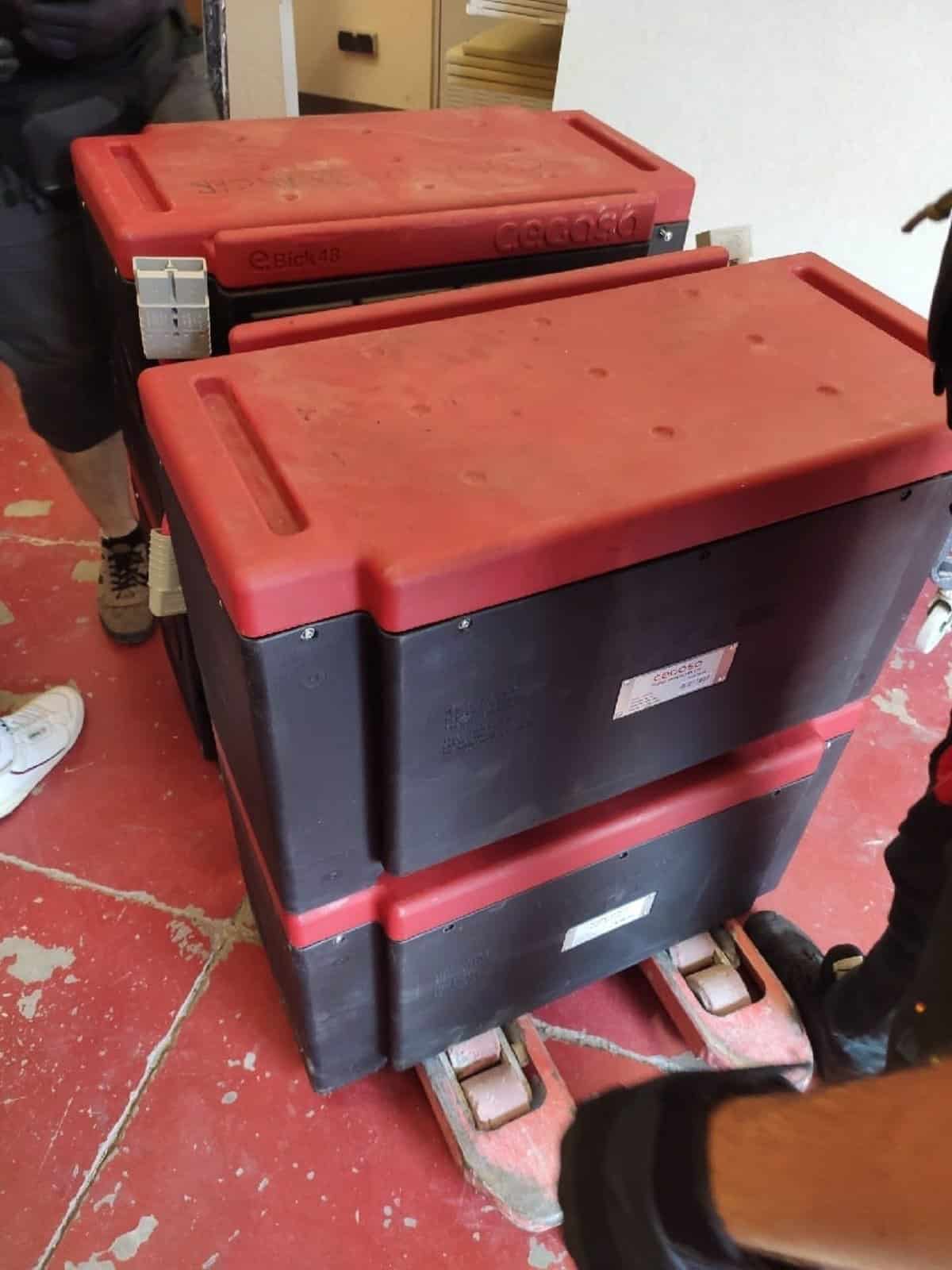 Detienen al presunto ladrón de cuatro acumuladores de energía robados en Toledo en Getafe