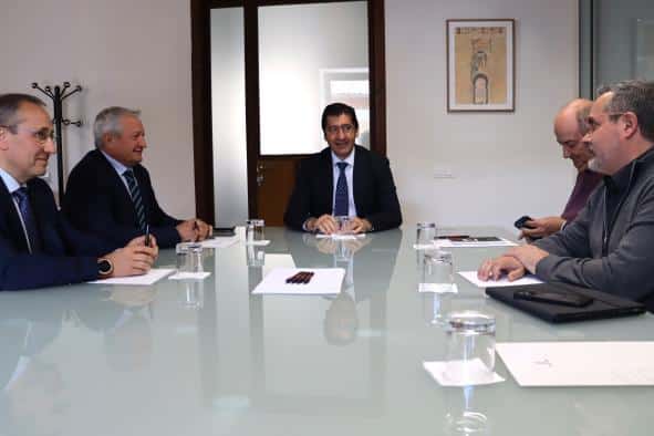 Encuentro del Gobierno Regional con cooperativas agroalimentarias para discutir soluciones hídricas en las Tablas de Daimiel y su entorno.