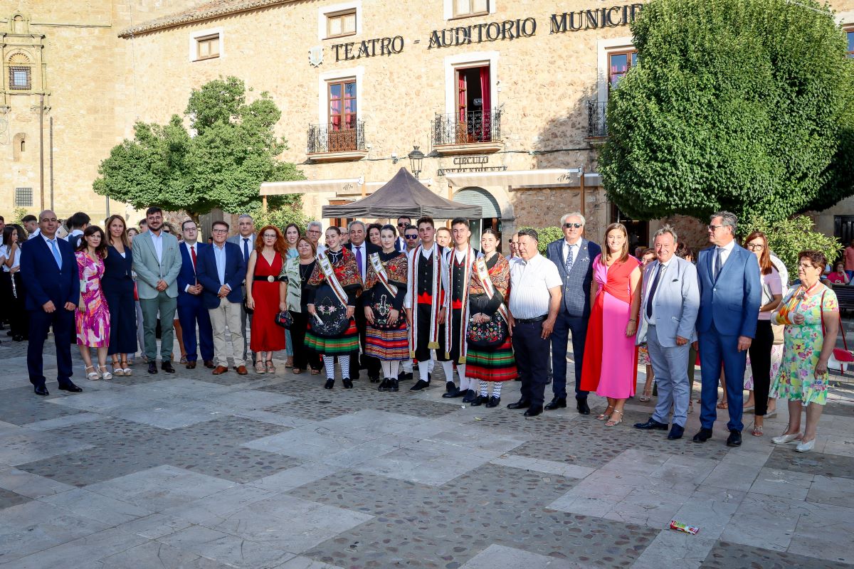 Diana Navarro deslumbra en el primer día de la Feria de El Bonillo
