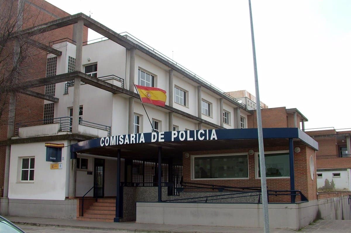Dos hombres arrestados por un ataque con arma blanca en Talavera durante las festividades de mayo.