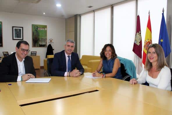 Progresos en la colaboración entre el Gobierno Regional y el Gobierno Municipal en Olías del Rey