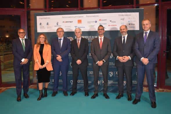 El Gobierno regional fomenta la creación de una Agencia para impulsar la transformación digital y potenciar la economía y el empleo.