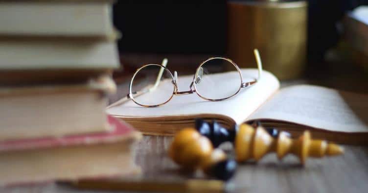 El gobierno regional asigna 300.000 euros en dos años para respaldar la labor de academias científicas, artísticas y literarias.