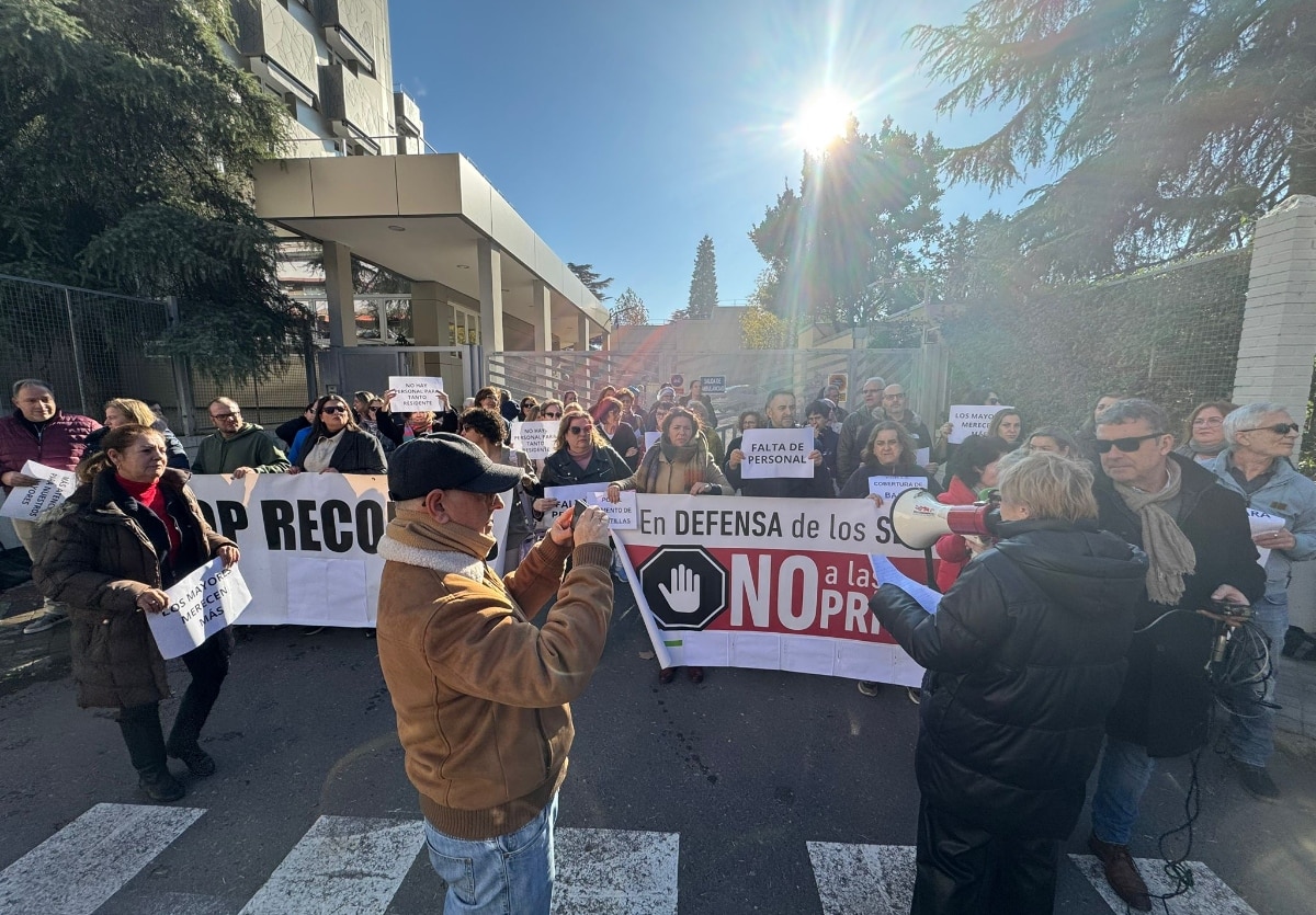 Empleados de la Residencia ‘Virgen del Prado’ de Talavera Reclaman Mayor Dotación de Personal y Plena Cobertura de Plazas