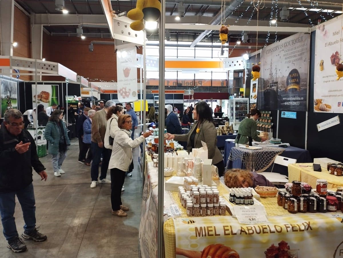 Miles de personas disfrutan de la oferta gastronómica internacional de ‘Con Gusto’ en Talavera.