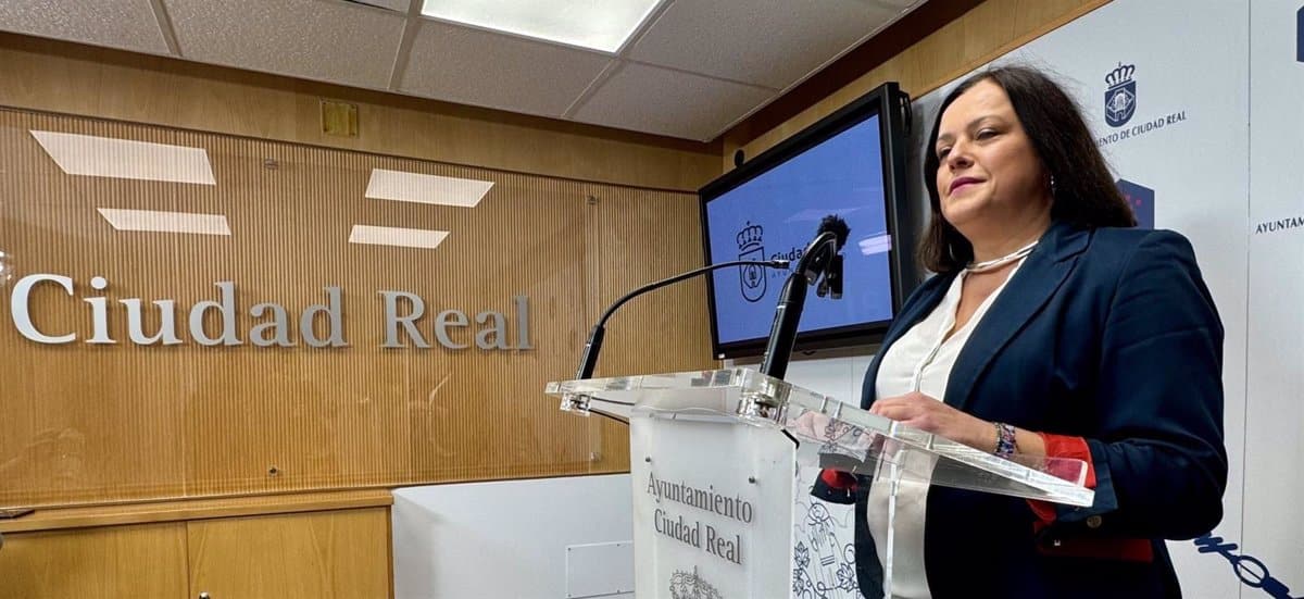 Pasacalles, música y Papá Noel en moto realzan las festividades navideñas en Ciudad Real