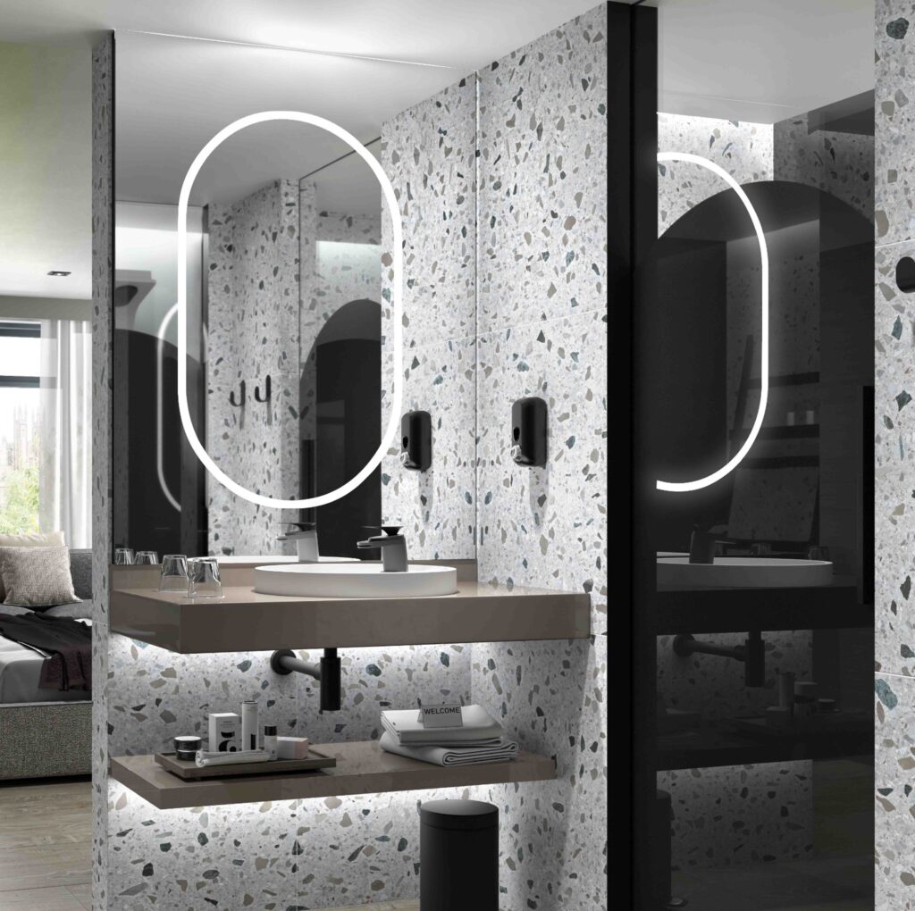 SPEHO Revela en HIX Sus Innovadoras Colecciones de Espejos Iluminados: Arte Funcional y Emocional