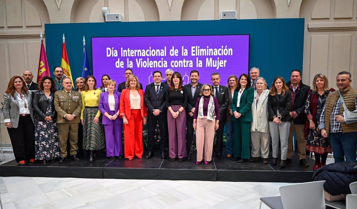 Toledo no consigue una foto unida de las instituciones, mientras que Ciudad Real y Cuenca promueven la unidad en su reunión institucional.