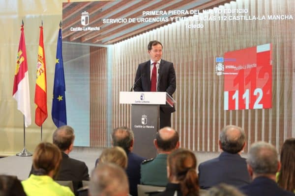 Velázquez resalta al 112 como el mejor paradigma de cooperación institucional y esfuerzo colaborativo de los profesionales en emergencias.