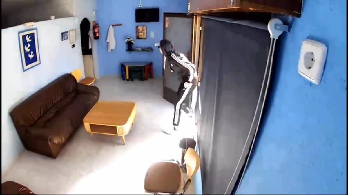 Siete arrestados por asaltos a comercios en Madrid y Toledo, con un botín de 10.000 euros.