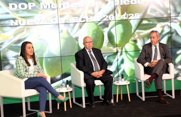 El gobierno regional apoya a la DOP Montes de Toledo en la elaboración de uno de los aceites de oliva más destacados a nivel mundial.