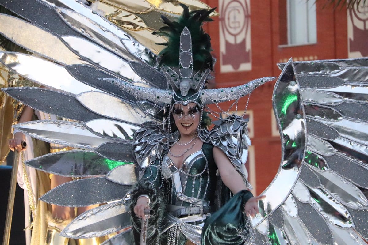 El Ayuntamiento de Manzanares Anuncia el 33º Concurso Regional de Carrozas y Comparsas con Incremento en los Premios